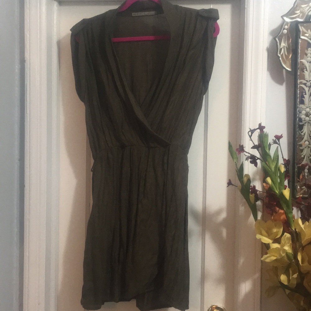 Zara adorable dress size M